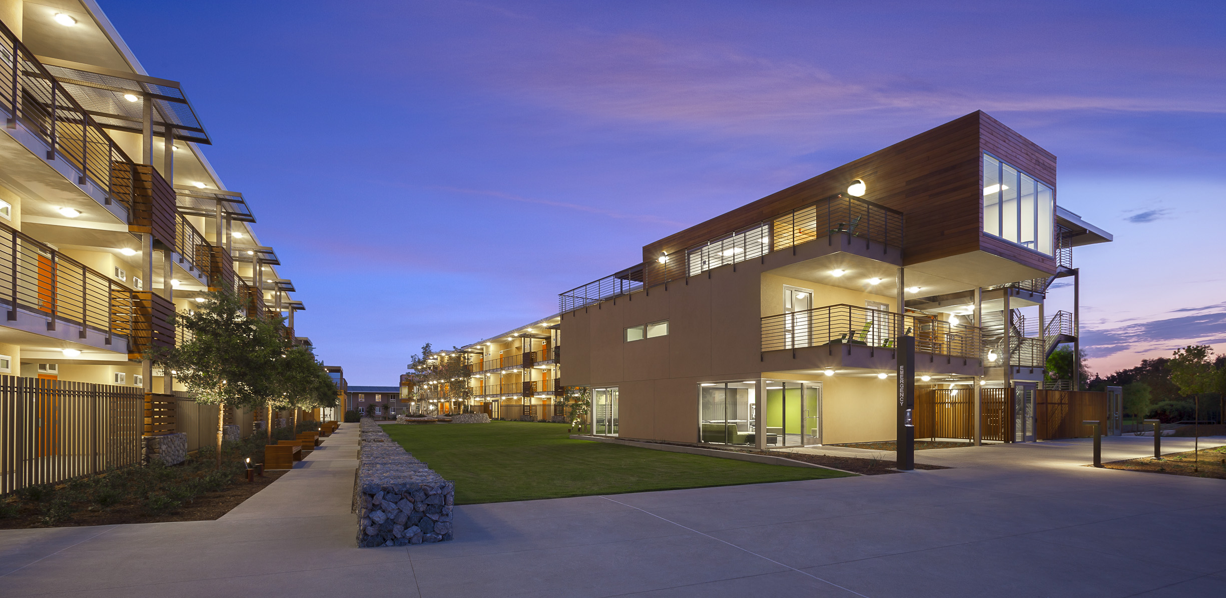 PITZER COLLEGE STUDENT HOUSING
